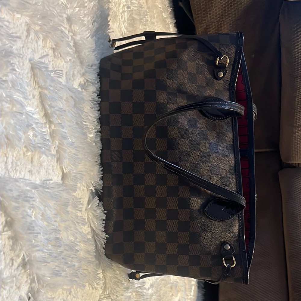 Louis Vuitton Neverfull PM